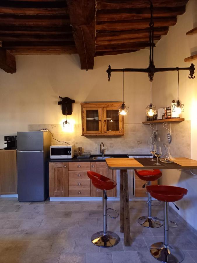La Casa Della Luna Lägenhet Terricciola Exteriör bild